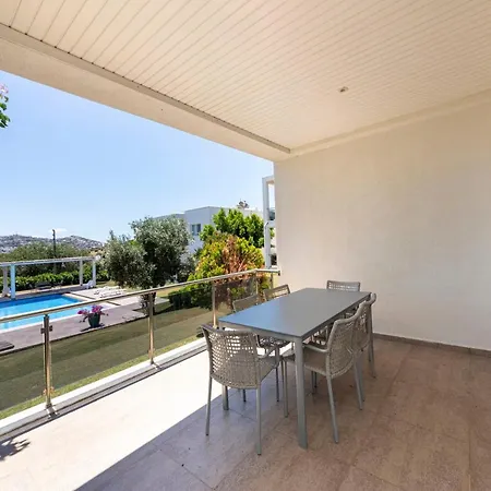 Captivating House With Shared Pool And Central Location In Gumusluk, Bodrum Villa